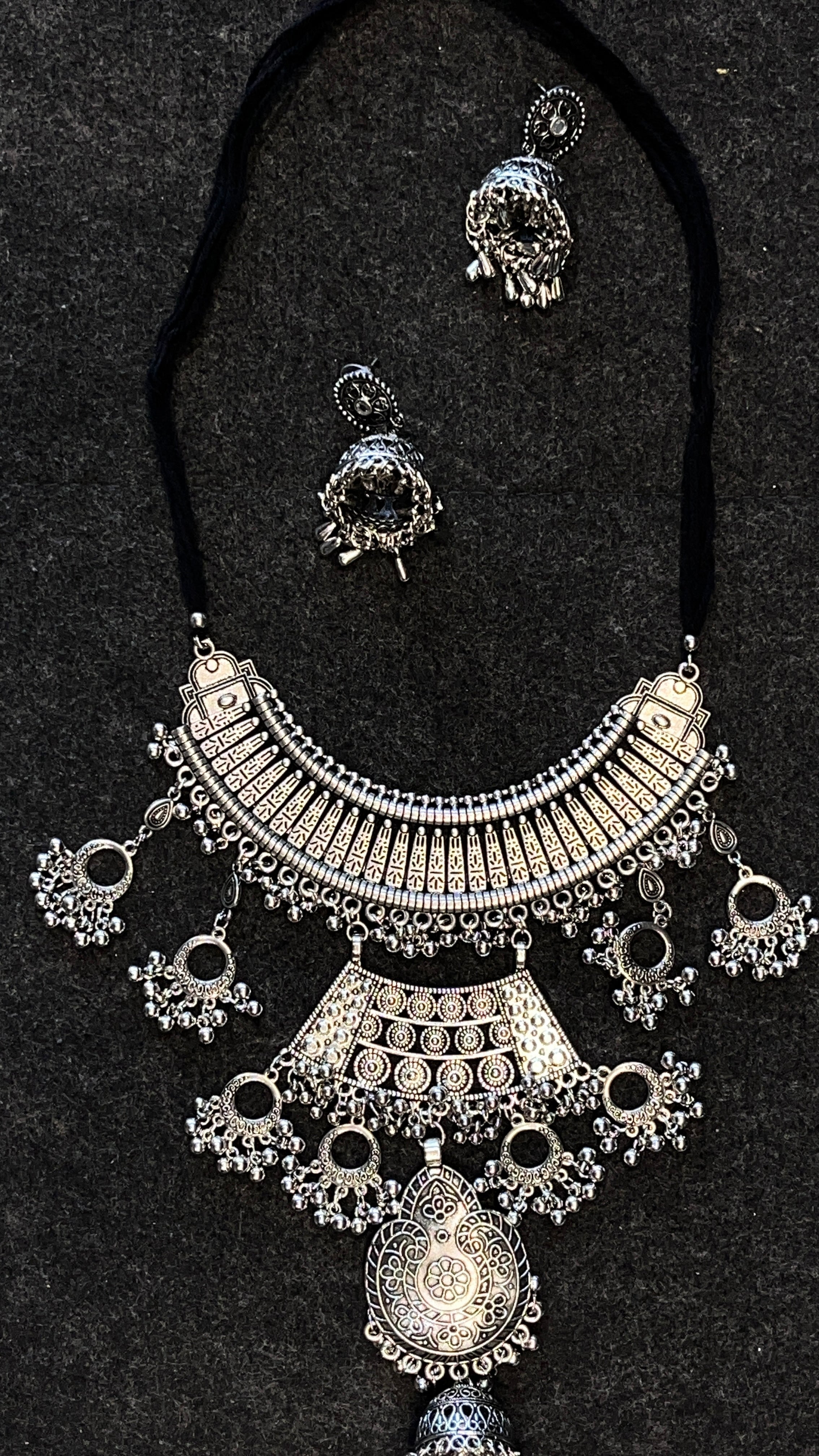 Kanika Oxidised Garba Jewellery Set with Earrings – Navratri Festival Special