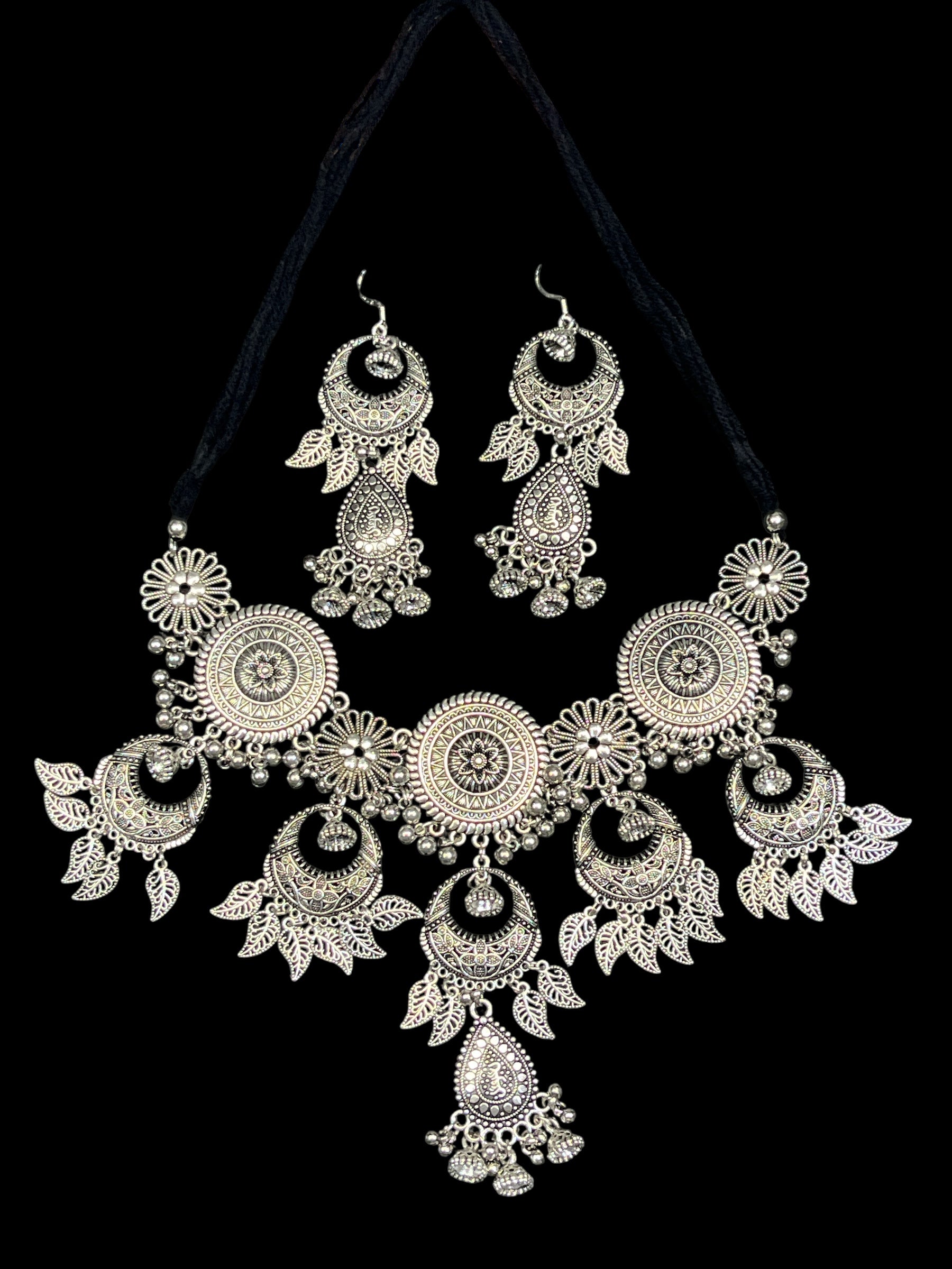 Ishita Oxidised Ethnic Jewellery Set – Traditional Gujarati Navratri Collection