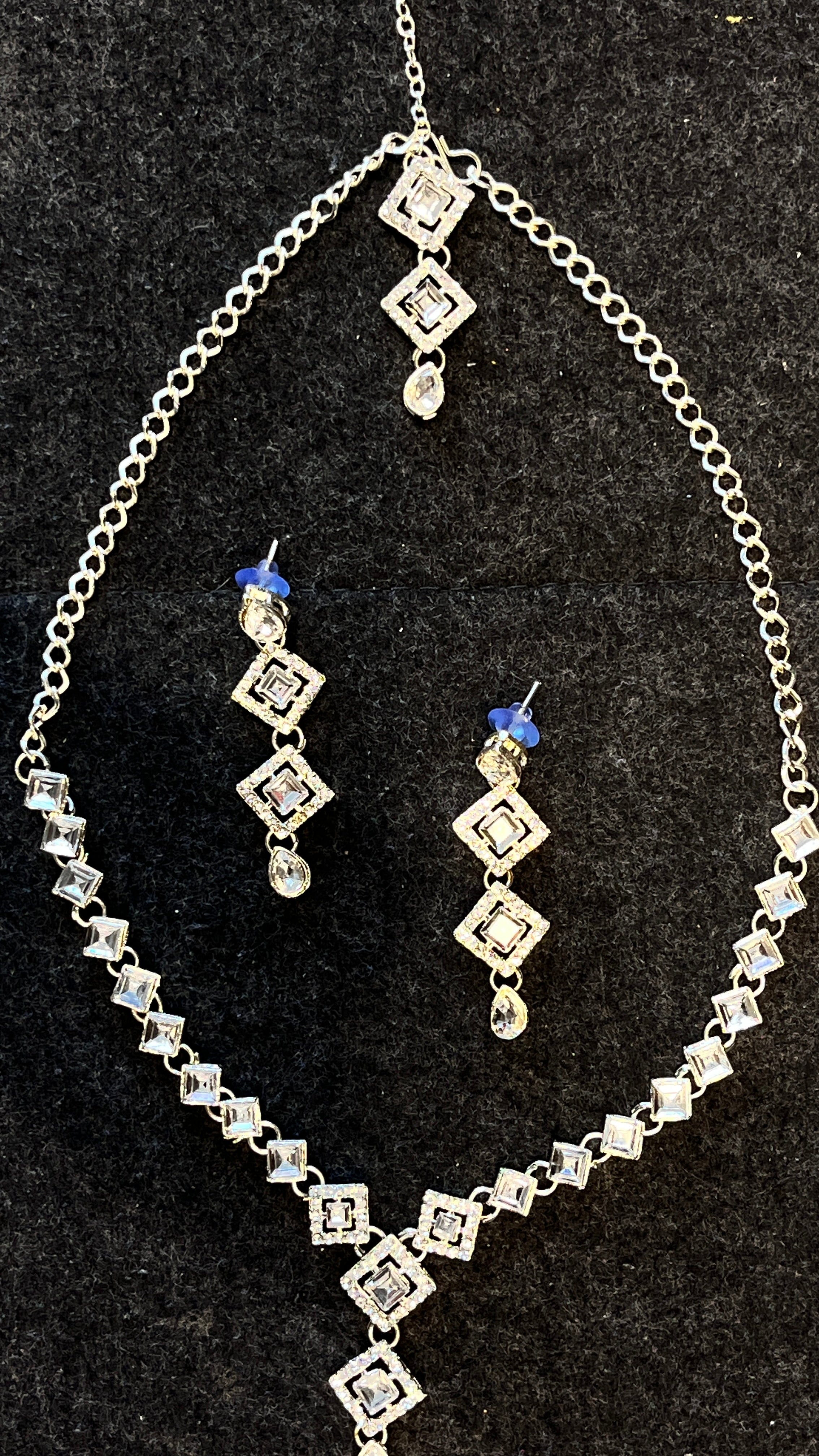 Siya Ethnic Glow imitation Jewellery Set – Gujarati Navratri Special