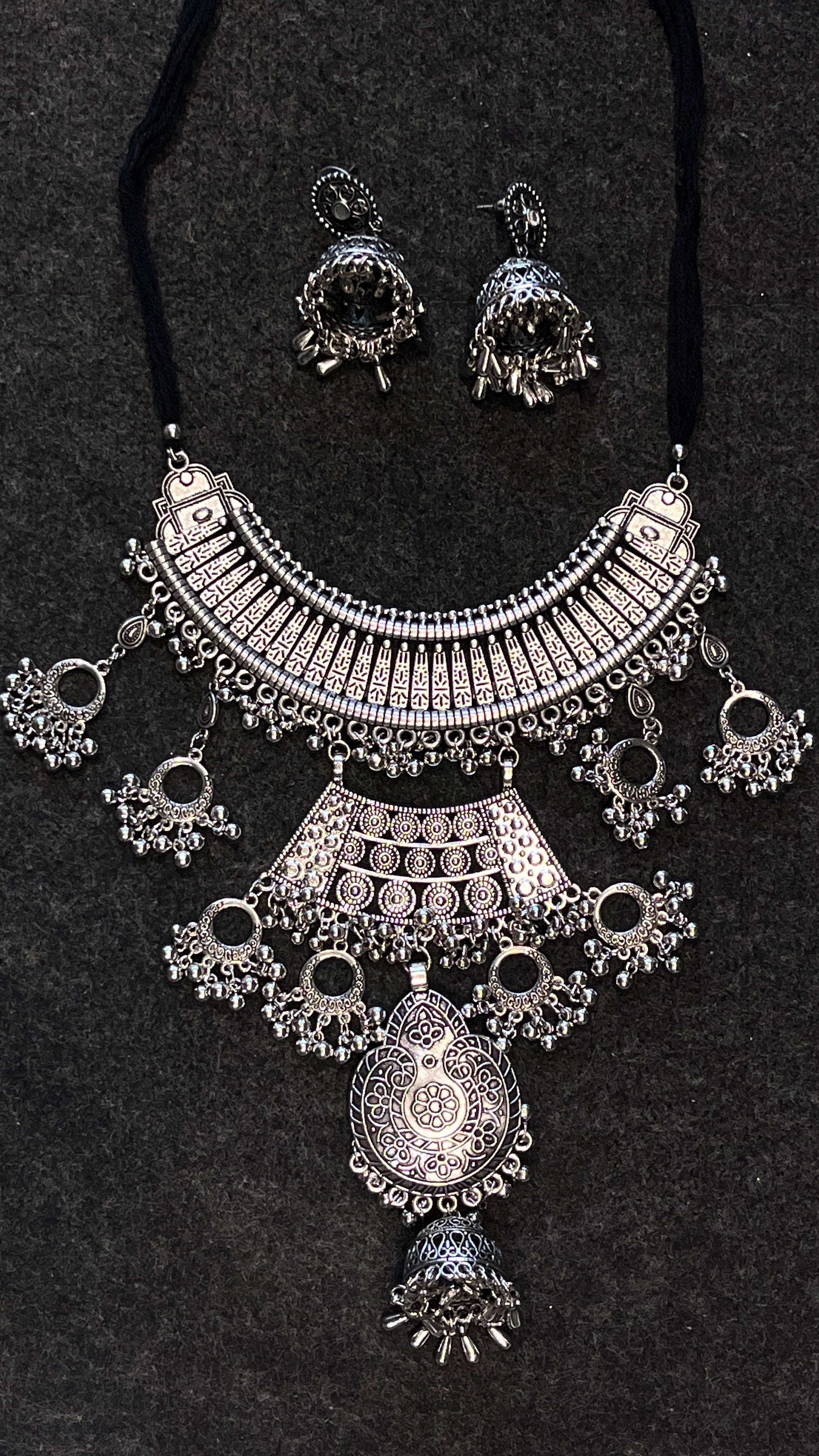 Kanika Oxidised Garba Jewellery Set with Earrings – Navratri Festival Special