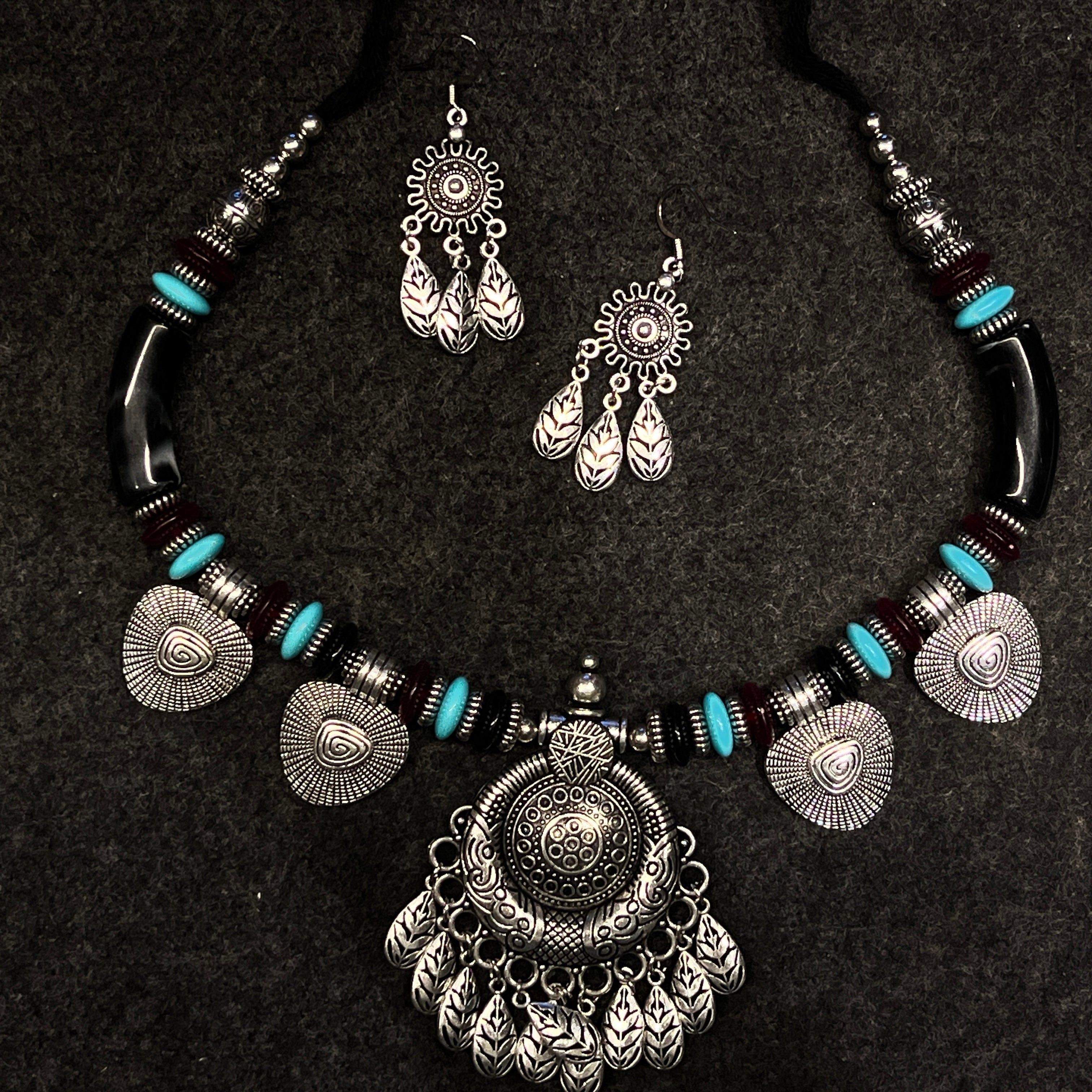 Vaidehi Oxidised Gujarati Jewellery Set – Navratri Garba Ethnic Earrings Combo