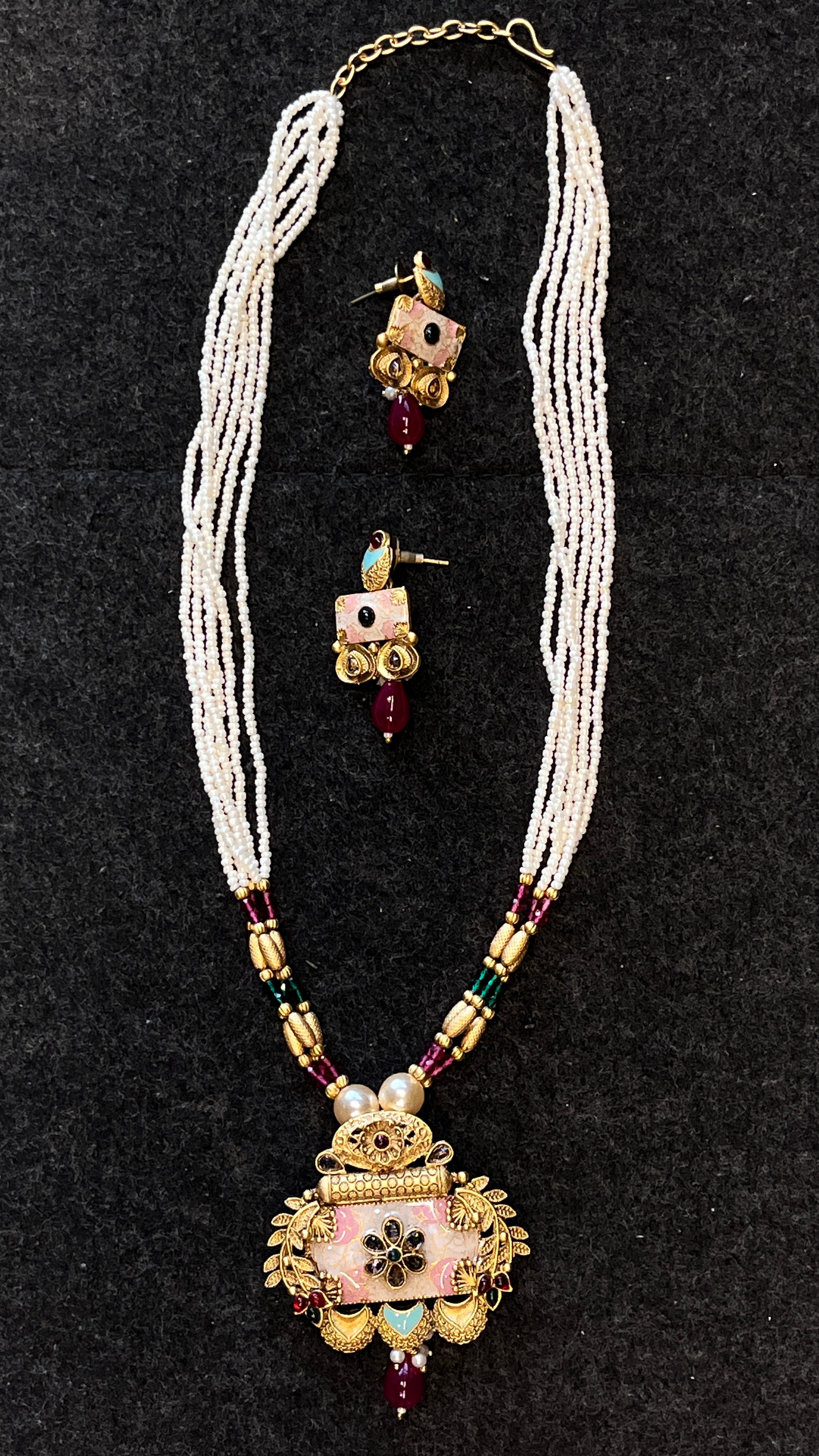 Vanya Festival Spark Imitation Jewellery Set – Ethnic diwali Look