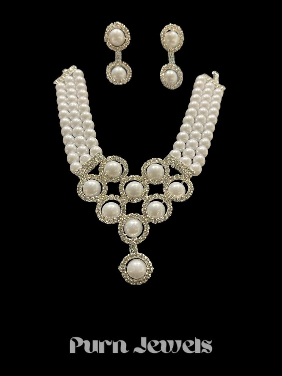 Chanchal Elegant Pearl Set