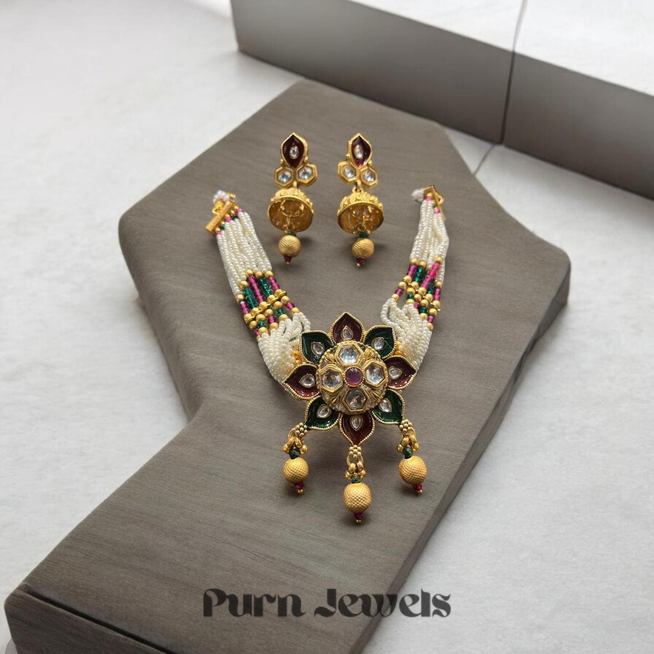 Falguni Kundan Necklace with Earrings
